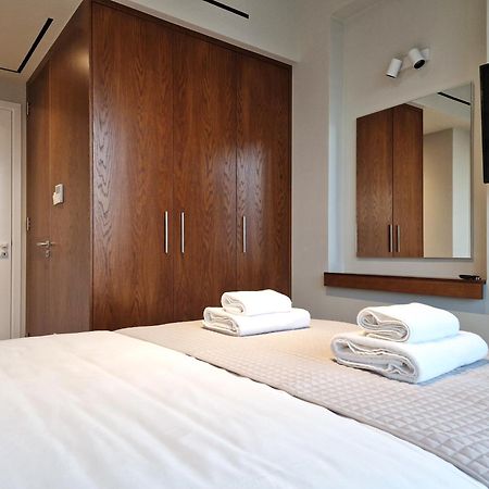 Aeon Residences - In The Heart Of Paphos Exterior photo