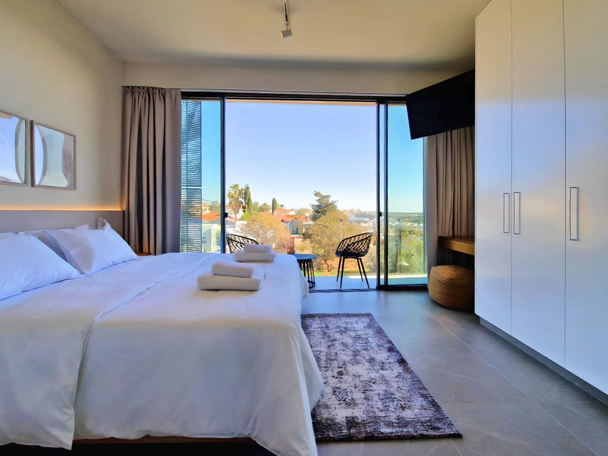 Aeon Residences - In The Heart Of Paphos Exterior photo