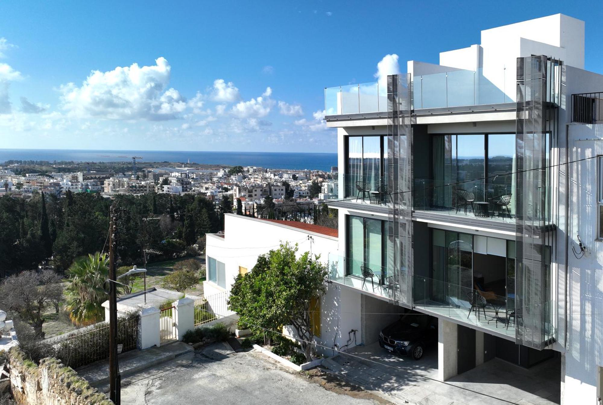 Aeon Residences - In The Heart Of Paphos Exterior photo